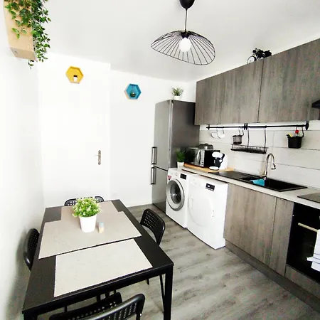 Apartment Nouvel Appart Spacieux, Confortable Avec Parking *
